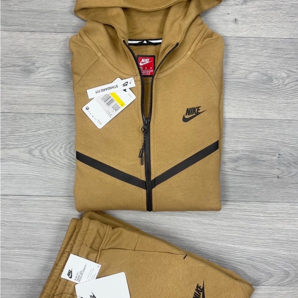 Nike Camel Hoodie and Sweatpants Set